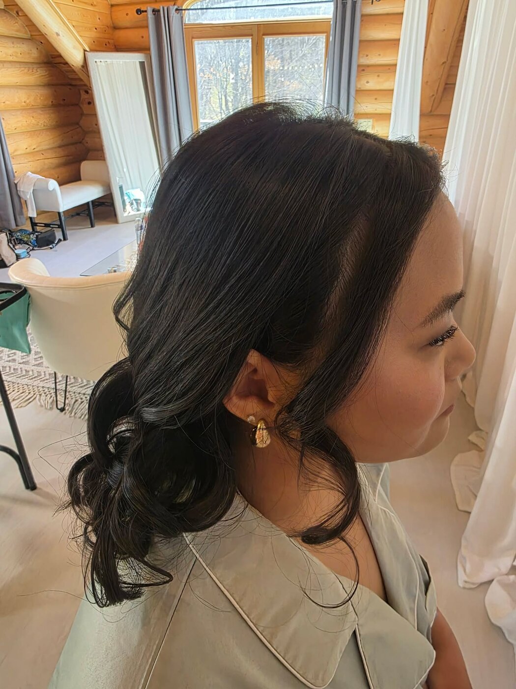 Polished makeup with a radiant finish