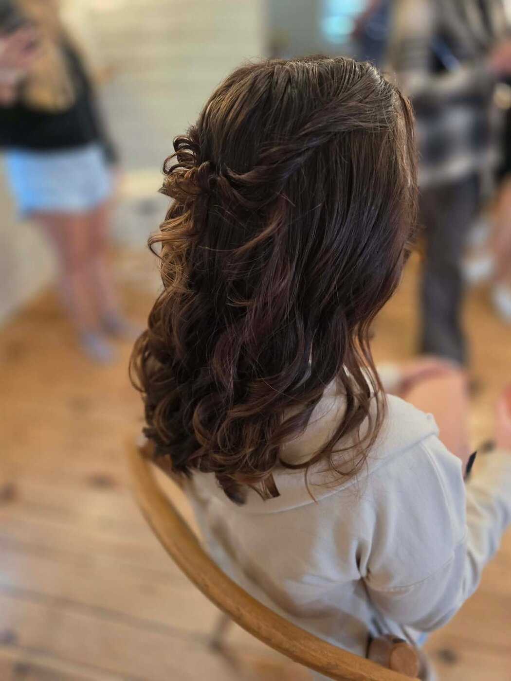 Long flowing curls with bridal polish
